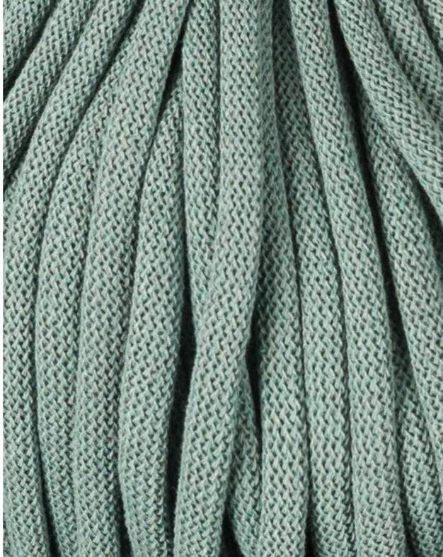 Bobbiny JUMBO Flechtkordel 9mm geflochten Laurel 100m - Garne > Baumwollgarne > Bobbiny > Geflochten > 9mm von mahina