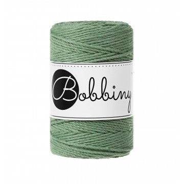 Bobbiny Makramee Garn 1,5mm 3ply Eucalyptus Green 100m - Garne > Baumwollgarne > Bobbiny > 3ply > 1,5mm von mahina