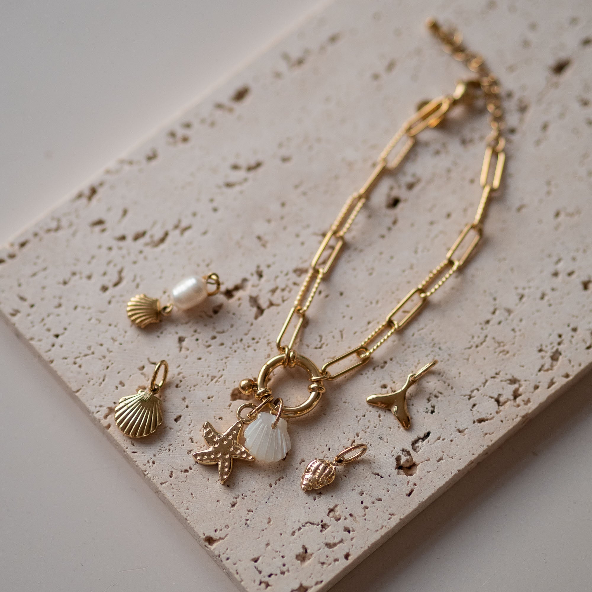 Leilani Charm Armband - Schmuck von mahina