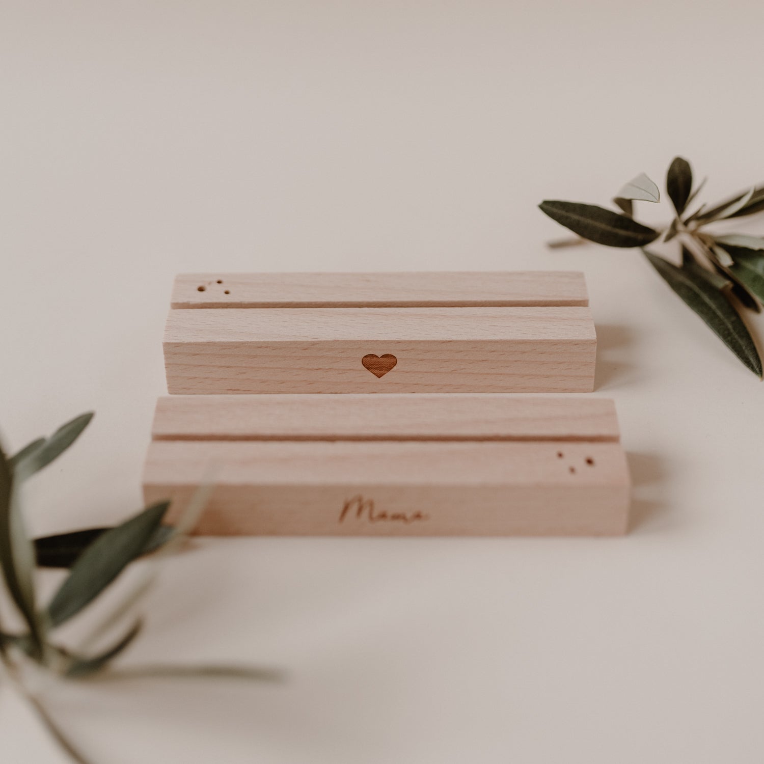 Eulenschnitt Karten- und Blumenhalter Mama & Herz, 2er Set - Bastelbedarf -> Sonstiges von mahina