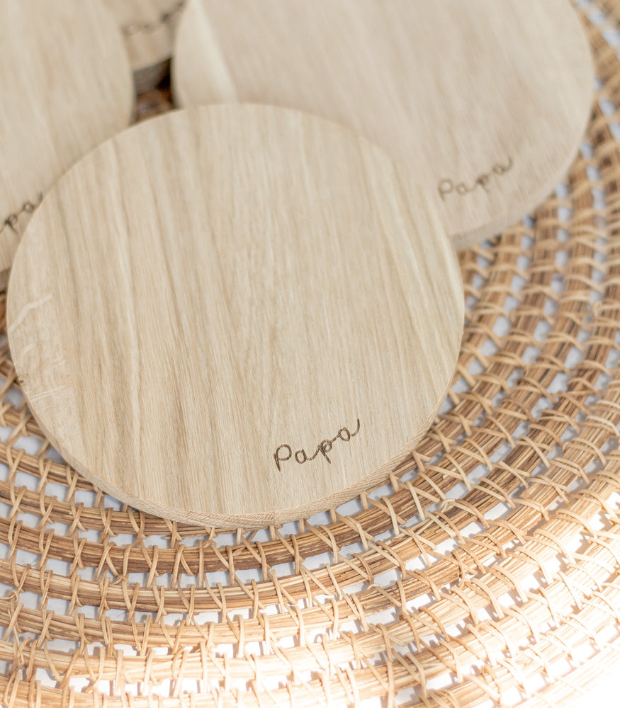 Eulenschnitt Untersetzer aus Eiche "Papa" - Interior > Dekoration > Tassen von mahina