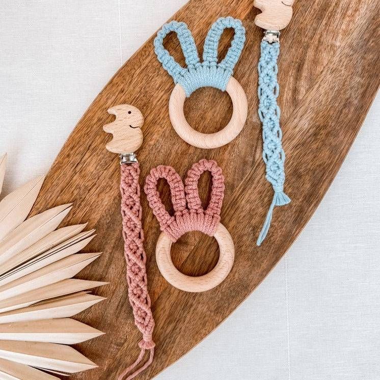 Handgemachtes Makramee Babyset "Bunny" personalisierbar - Interior > Dekoration > Makramee von mahina