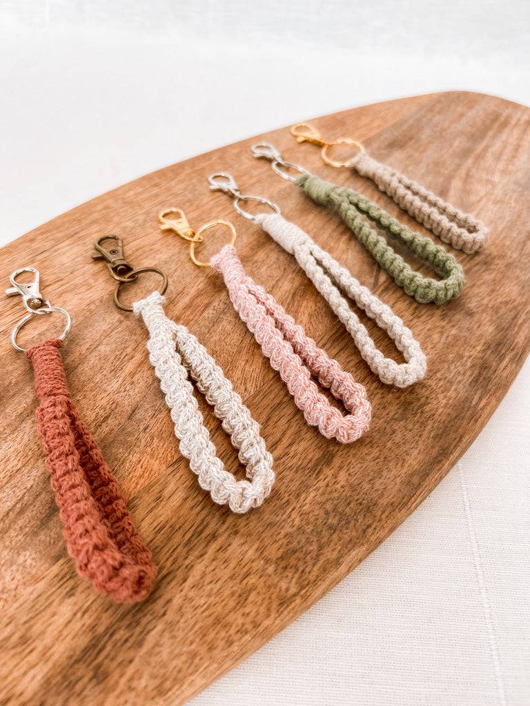 Handgemachter Makramee Schlüsselanhänger "Luna" - Interior > Dekoration > Makramee von mahina