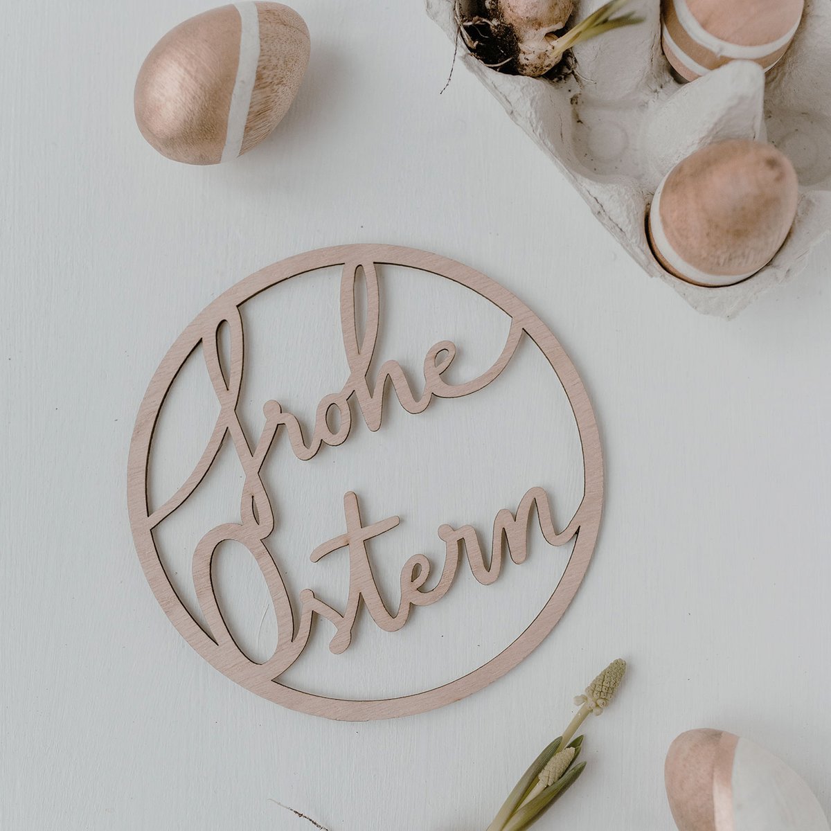 Eulenschnitt Holzkranz "Frohe Ostern" ø 17cm - mahina