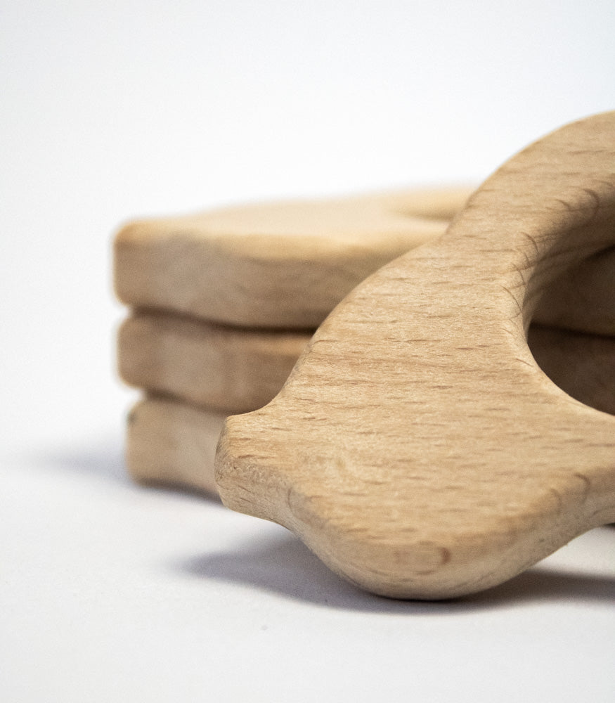 Beißring "Auto" aus Buchenholz - mahina