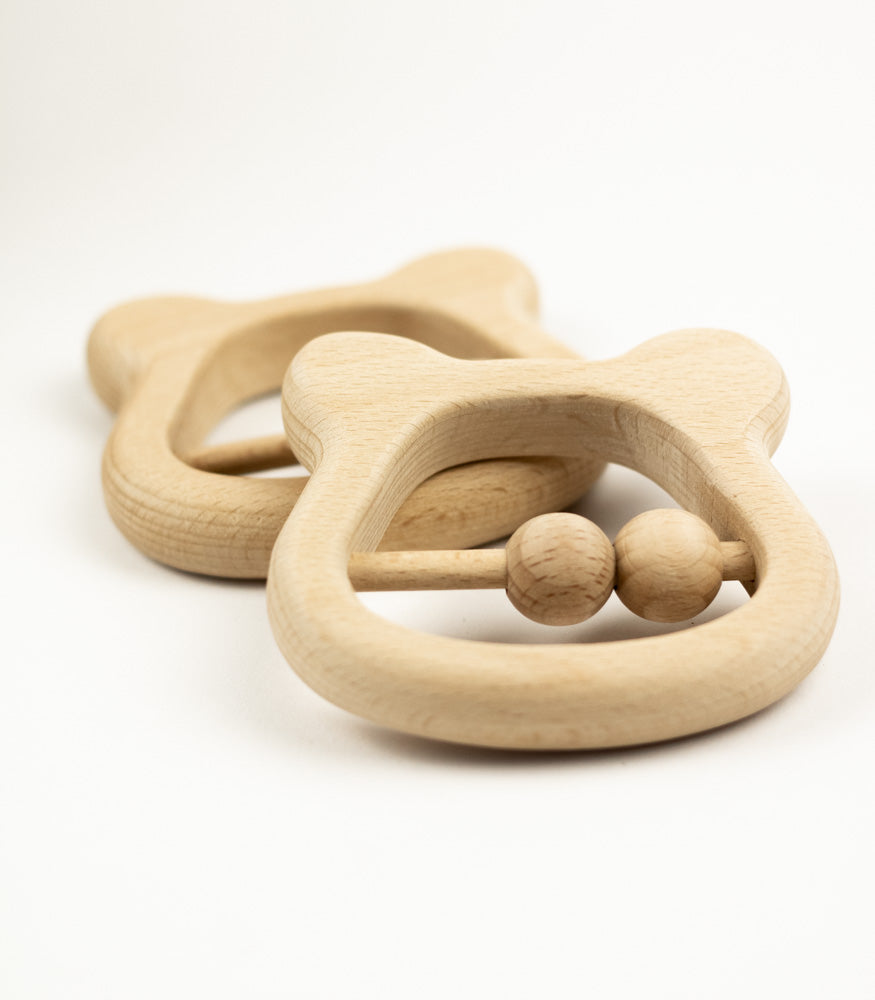 Rassel "Bärenkopf" aus Buchenholz - mahina