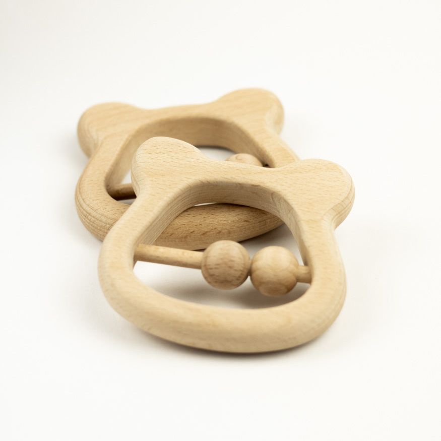 Rassel "Bärenkopf" aus Buchenholz - mahina