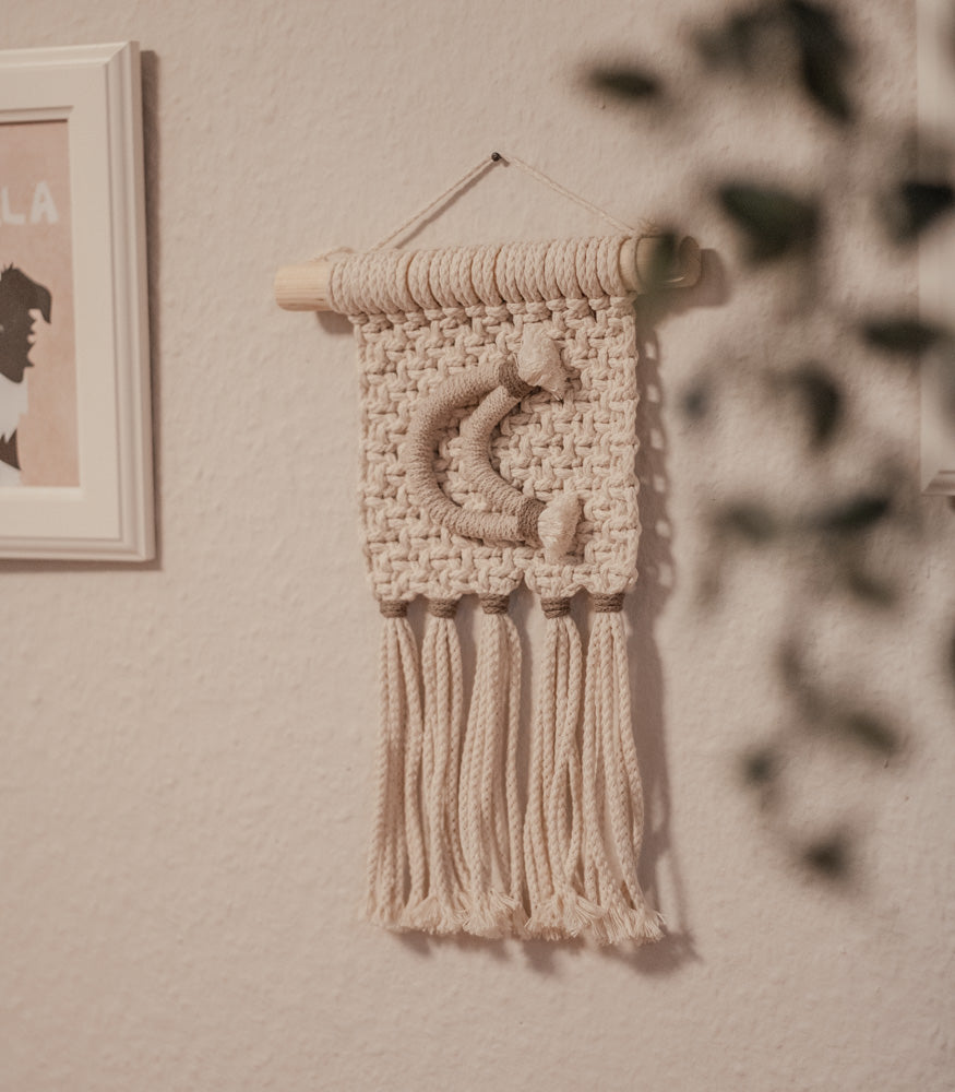 Handgemachter Makramee Wimpel "Mond" - Interior > Dekoration > Makramee von mahina