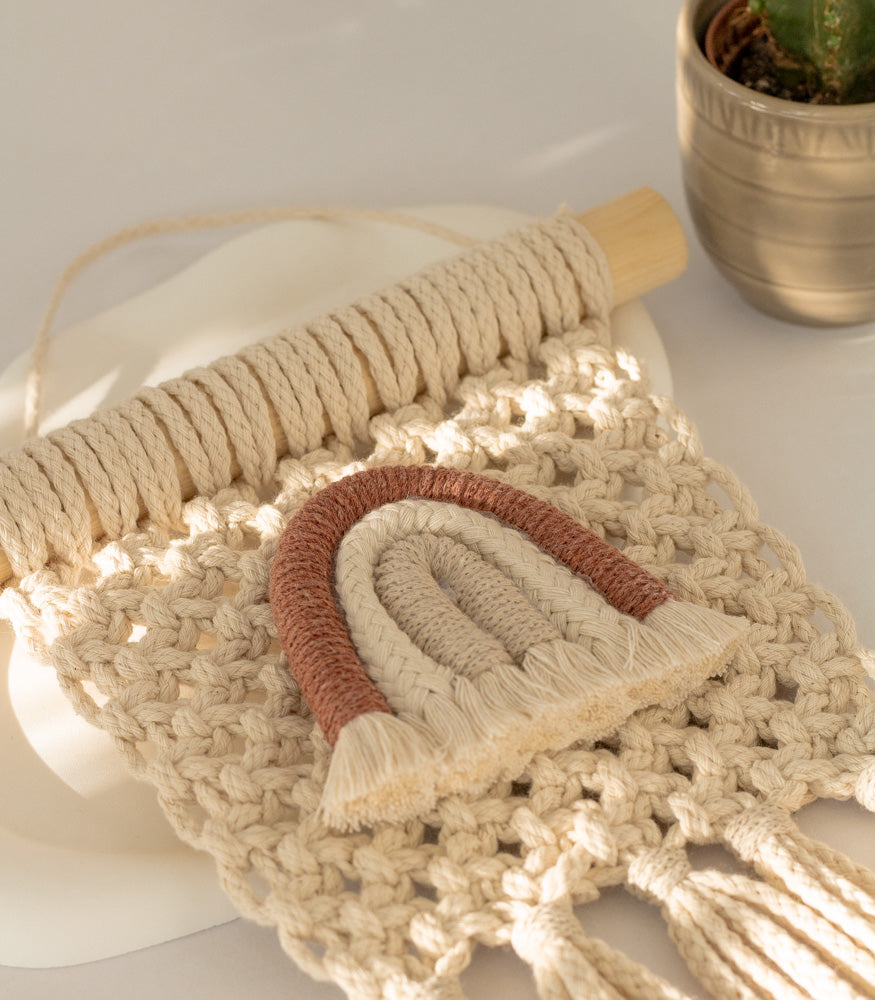 Handgemachter Makramee Wimpel "Regenbogen" - Interior > Dekoration > Makramee von mahina