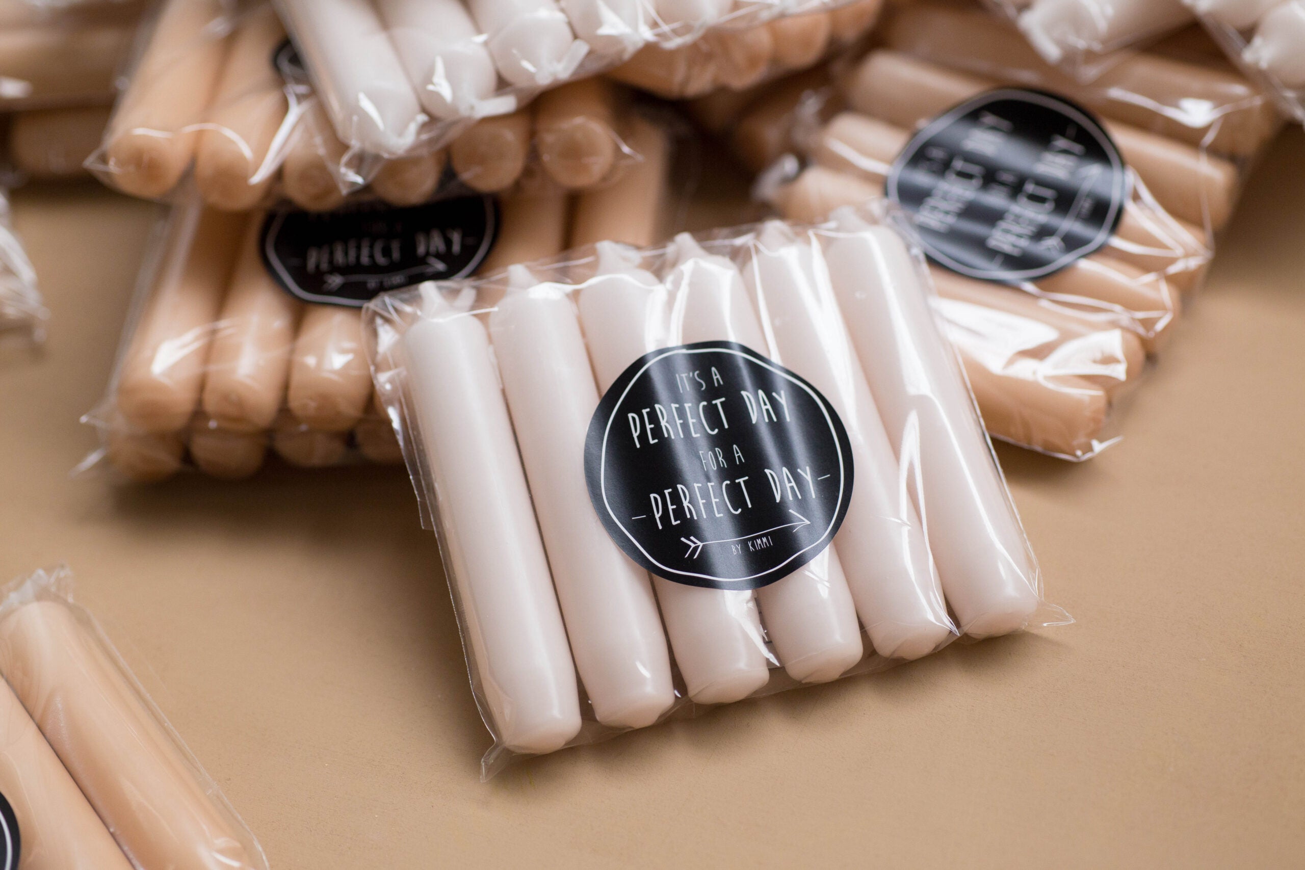 Kerze "Cadeau" 2,1x12cm 6 Stück 15 Farben - Interior > Dekoration > Kerzen von mahina