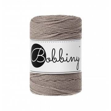 Bobbiny Makramee Garn 1,5mm 3ply Coffee 100m - Garne > Baumwollgarne > Bobbiny > 3ply > 1,5mm von mahina