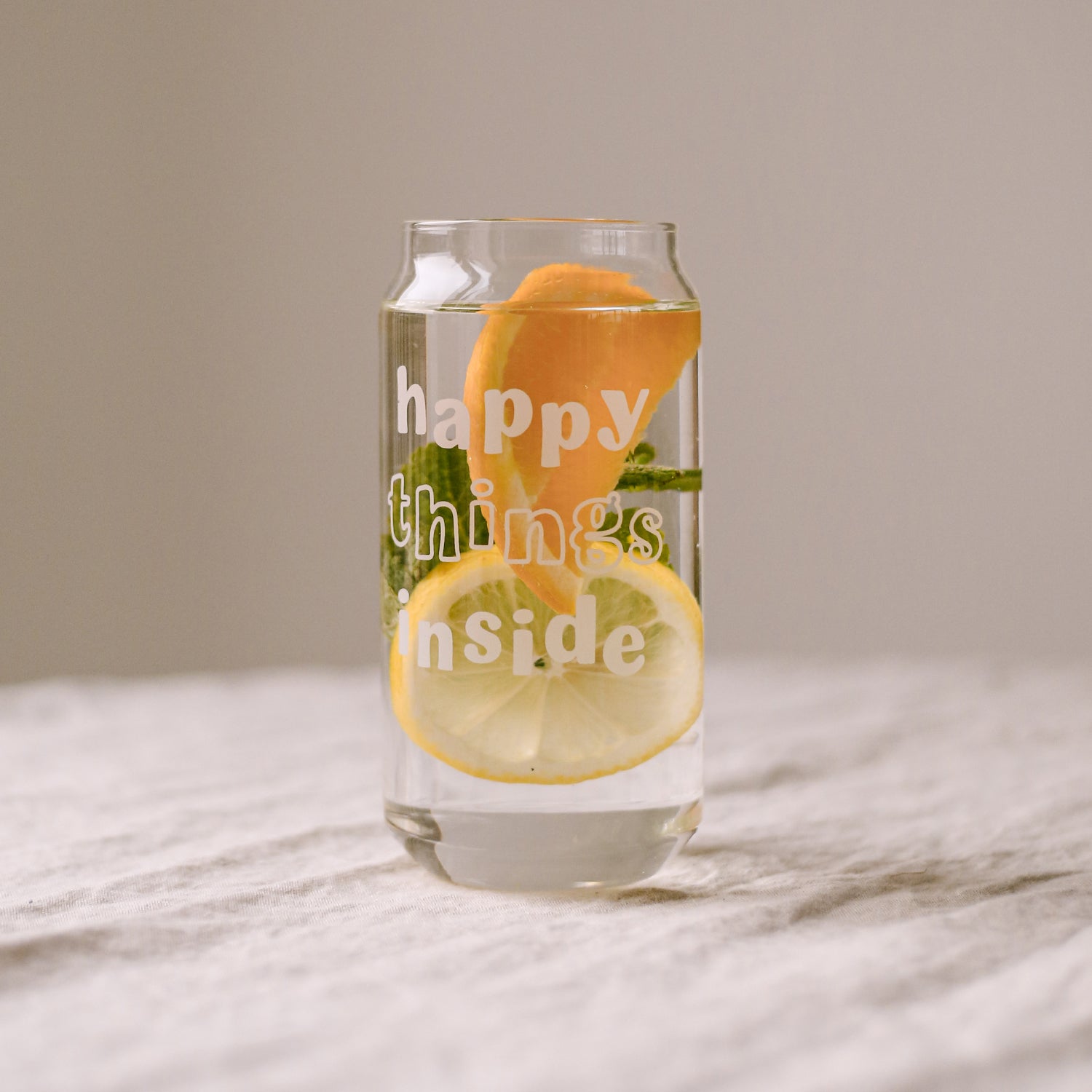 Eulenschnitt Hohes Trinkglas Happy Things 500ml - Interior > Dekoration > Tassen von mahina