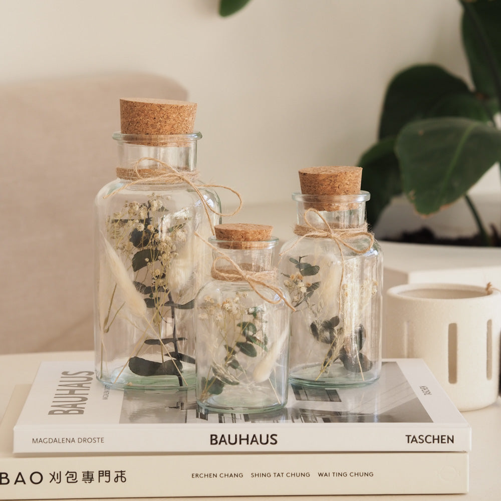 Personalisierbares Korkenglas mit Trockenblumen "Soft Green" 3 Größen - Interior -> MAHINA Handmade -> Trockenblumen von mahina