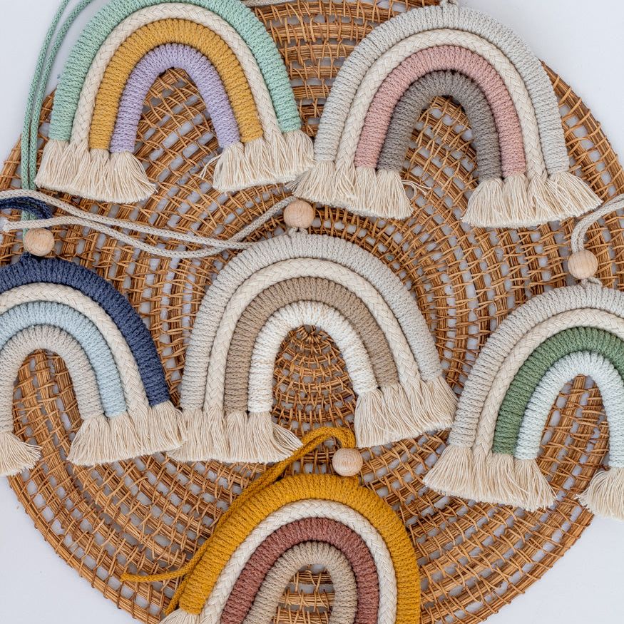 Handgemachter Makramee Regenbogen in verschiedenen Farben - Interior > Dekoration > Makramee von mahina