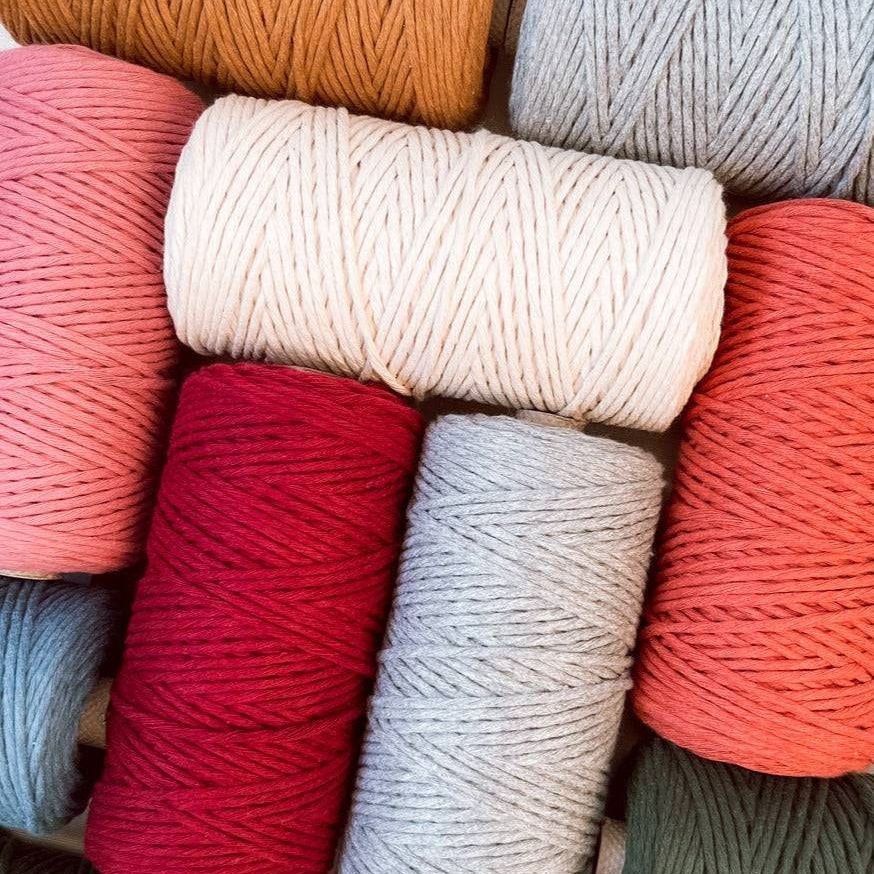 mahina Garn 2-3mm gezwirnt 150m - Garne > Baumwollgarne > Pferdeseile > Gezwirnt > 2-3mm > 150m von mahina