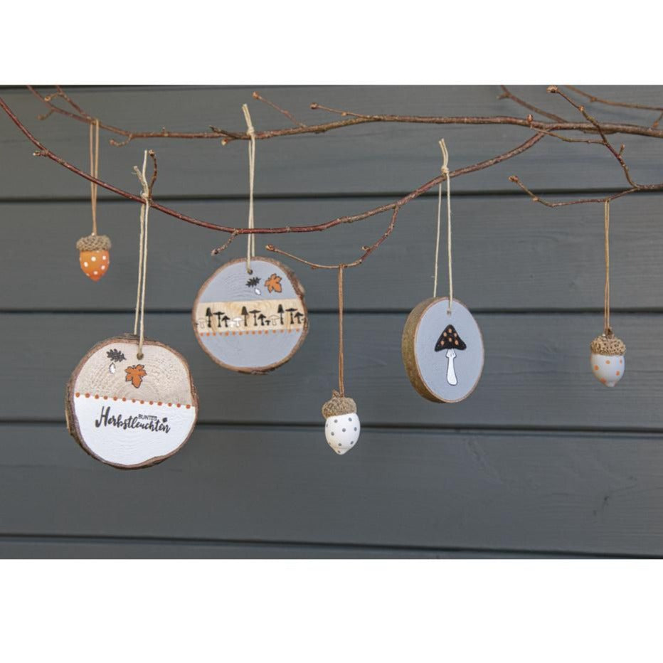 Holzscheiben zum Hängen, 6,5-7,5cm ø, 4 Stück - Bastelbedarf -> Holz > Baumscheiben von mahina