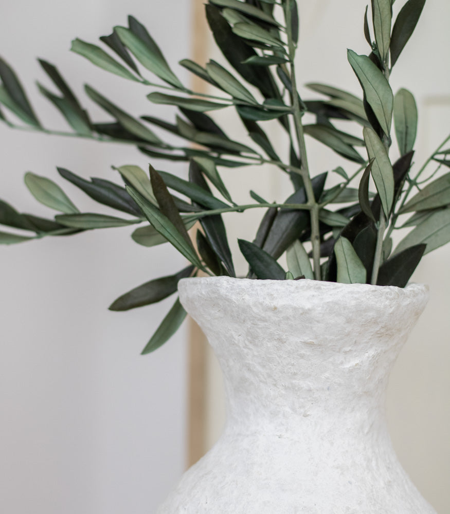 Handgemachte Vase "Jimeno" aus Pappmaché - Interior > Dekoration > Vasen von mahina