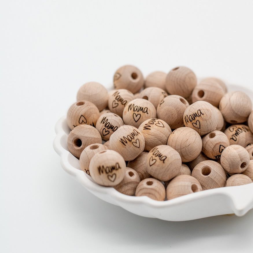 Holzperle handgemachte Gravur "Mama" 12mm/15mm - Bastelbedarf -> Holz > Holzperlen -> Motive von mahina