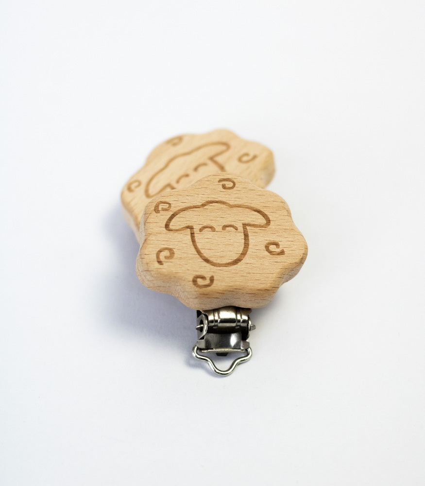 Schnullerclip "Schaf" aus Buchenholz - Bastelbedarf -> Holz > Schnullerclips von mahina