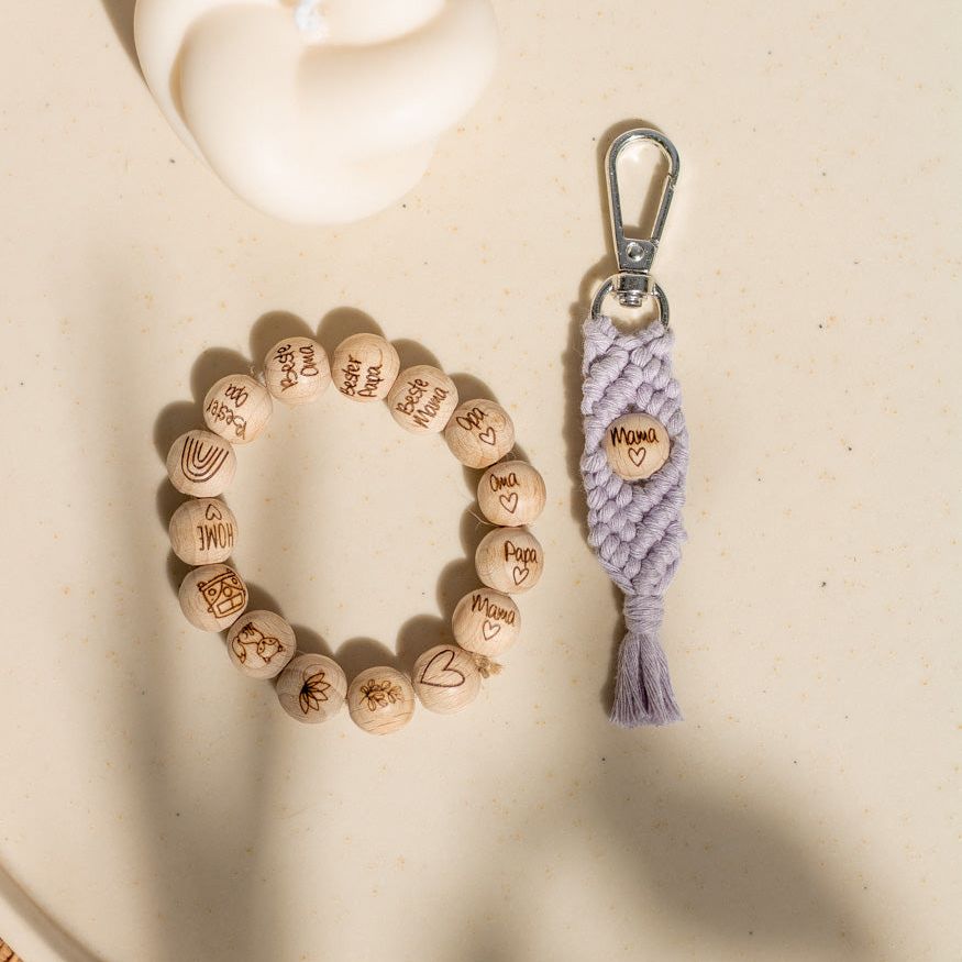 Handgemachter Makramee Schlüsselanhänger "Zoley" mit Motiv-Perle - Interior > Dekoration > Makramee von mahina