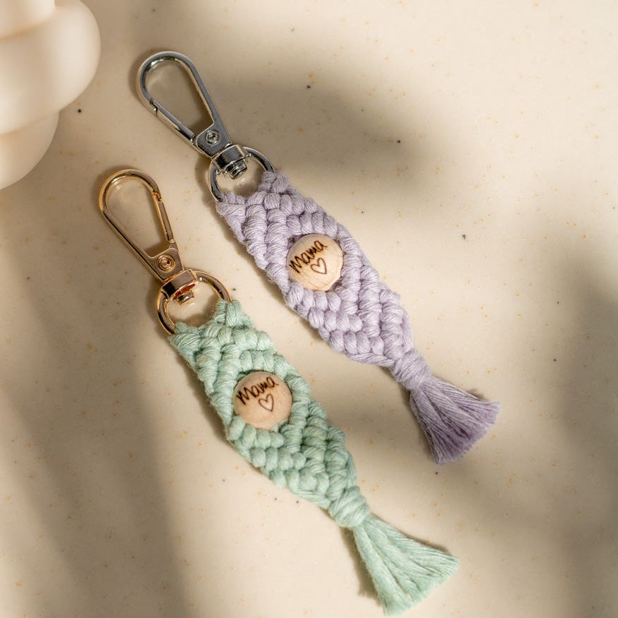 Handgemachter Makramee Schlüsselanhänger "Zoley" mit Mama-Perle - Interior > Dekoration > Makramee von mahina